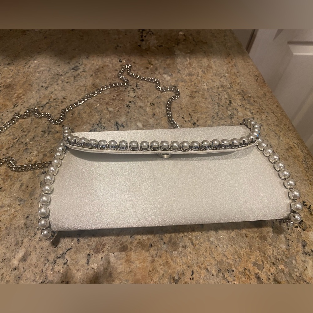 Pearl Hand Bag